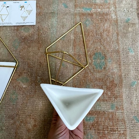 Like New | Small Triangle Hanging Wall Planters - Picture 7 of 10